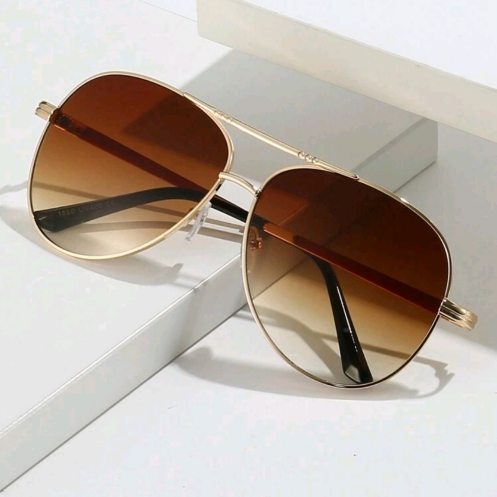 Aviator Sunglasses NWOT